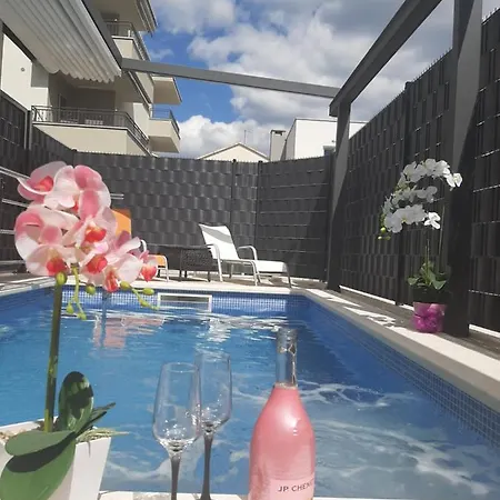 A2 - Tg Τρογκίρ